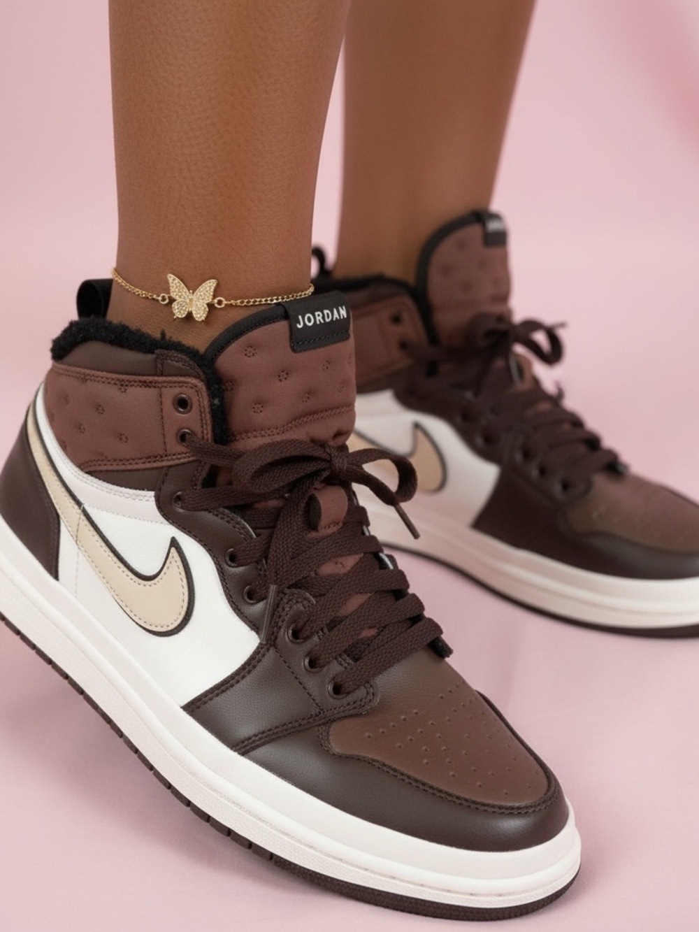 Jordan 1 (size 8.5 woman’s) send offers